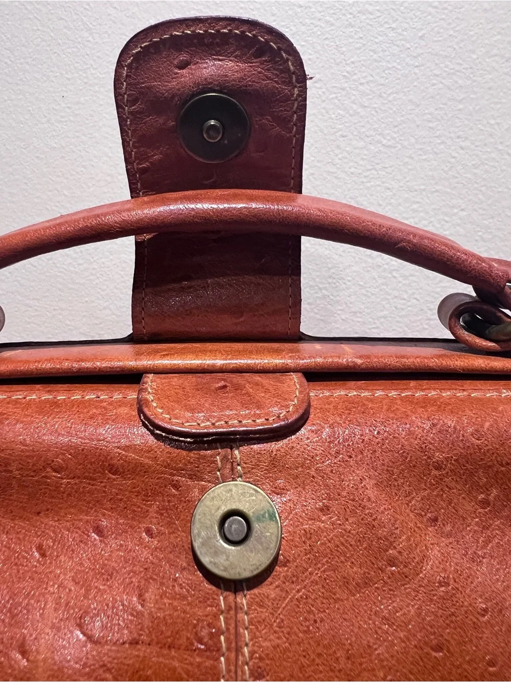 Women's Rustic Tan Leather Satchel - Versatile Shoulder & Top-Handle Bag